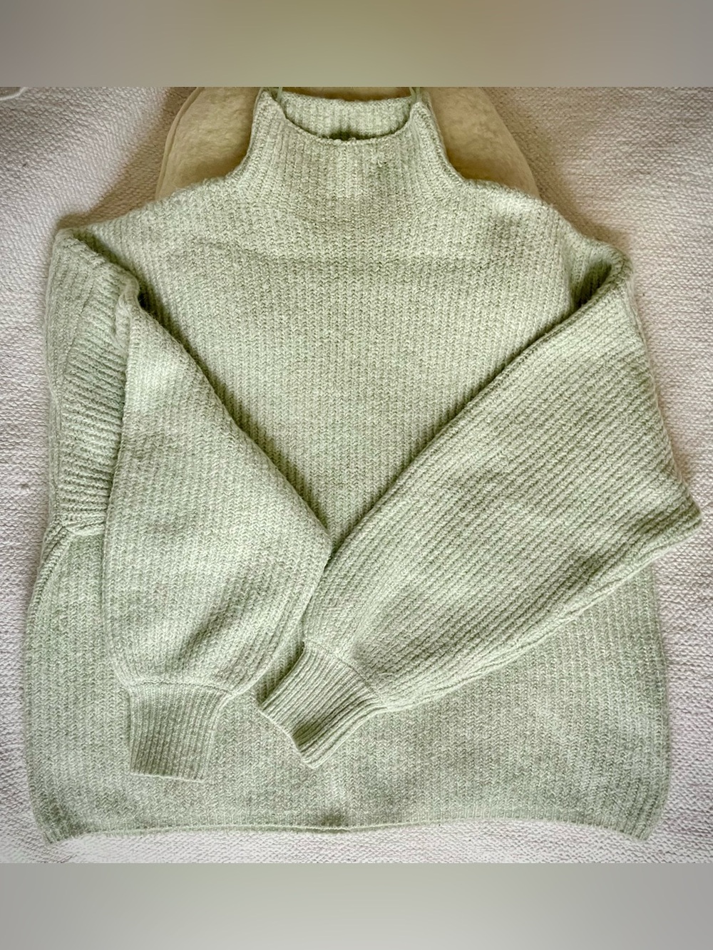 Sweater Slightly Cropped Loose Wide Sleeves Pale Sage Colour M